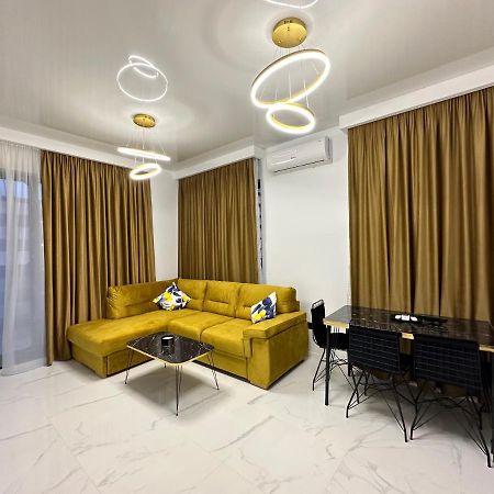 Studio303 By Allegio: Mamaia'S Seaside Luxury Near Finest Clubs & Beaches Экстерьер фото