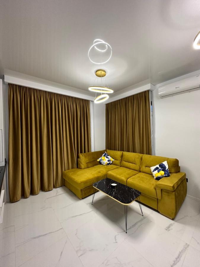 Studio303 By Allegio: Mamaia'S Seaside Luxury Near Finest Clubs & Beaches Экстерьер фото